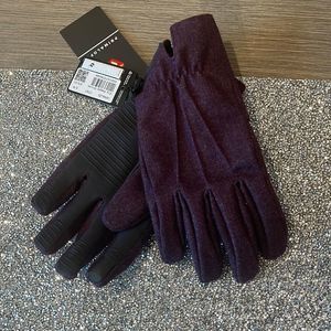 City Keeper Gloves tech fleece Lululemon in S/M mens NWT